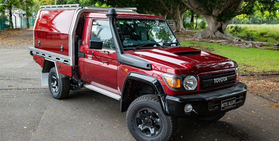 79-Series-Landcruiser-Red-Tray-Canopy-MITS-Alloy-Barossa-Offroad_001